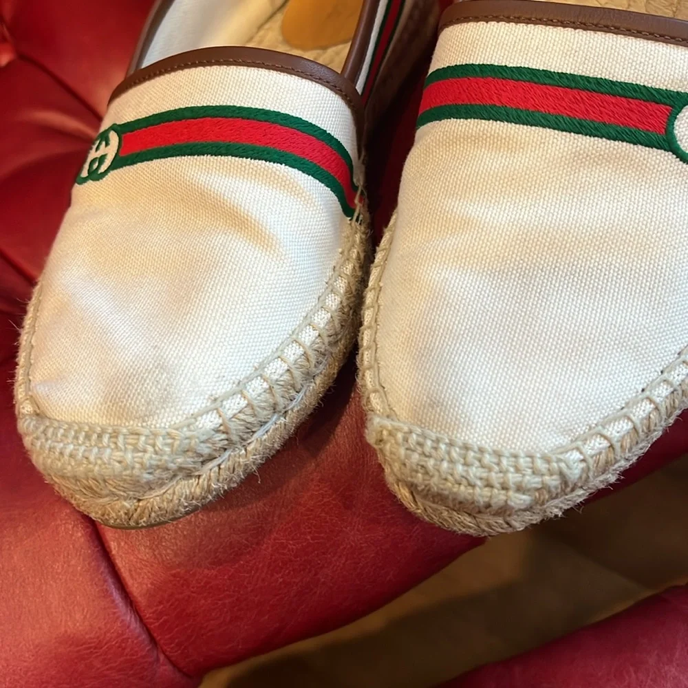 Gucci White Canvas Espadrilles with Green and Red Web Stripe